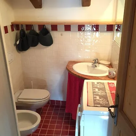 Piccolo E Accogliente Rascard Cir 0060 Chalet *