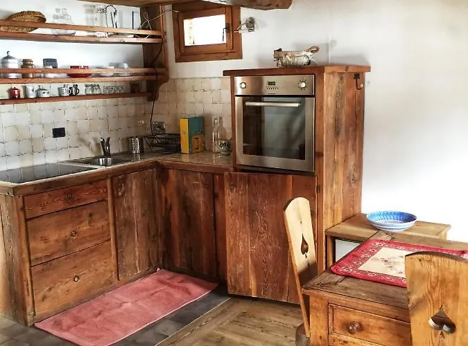 Piccolo E Accogliente Rascard Cir 0060 Chalet